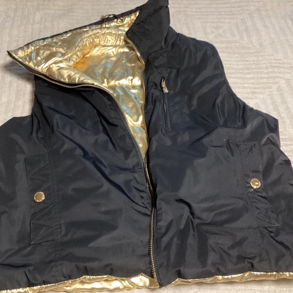 Reversible gold/black coat vest - Picture 6 of 10